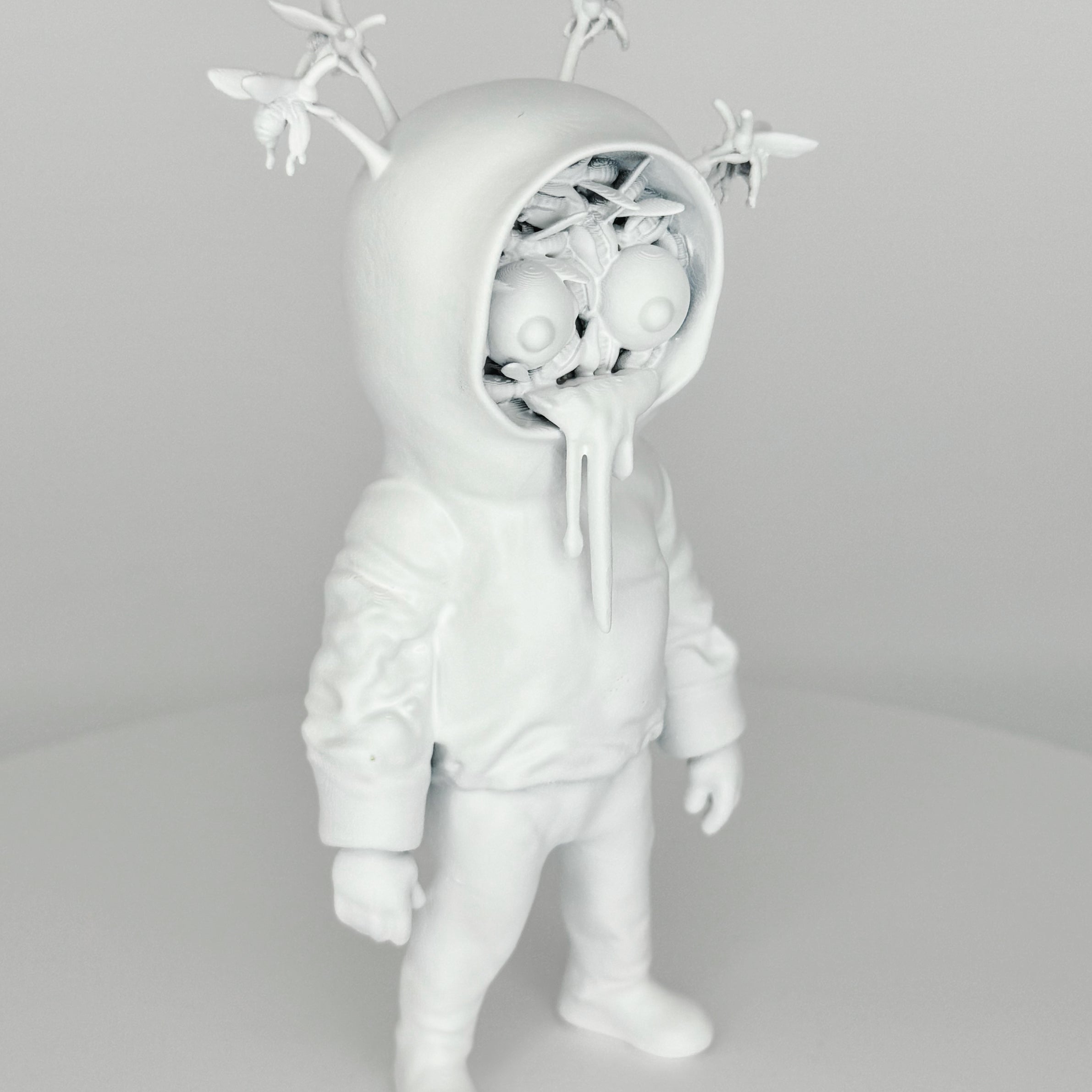 🐝 MR BZ – White Canvas Edition